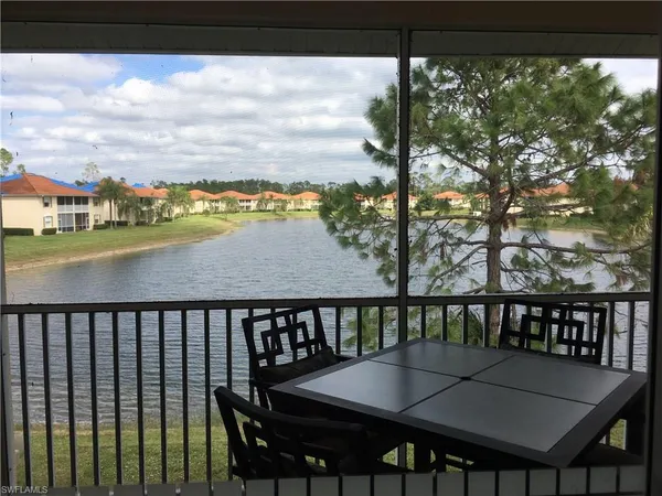 $4,000 | 500 Robin Hood Circle, Unit 202, Naples, FL 34104