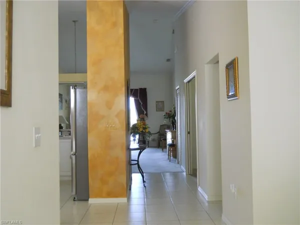 $4,000 | 500 Robin Hood Circle, Unit 202, Naples, FL 34104