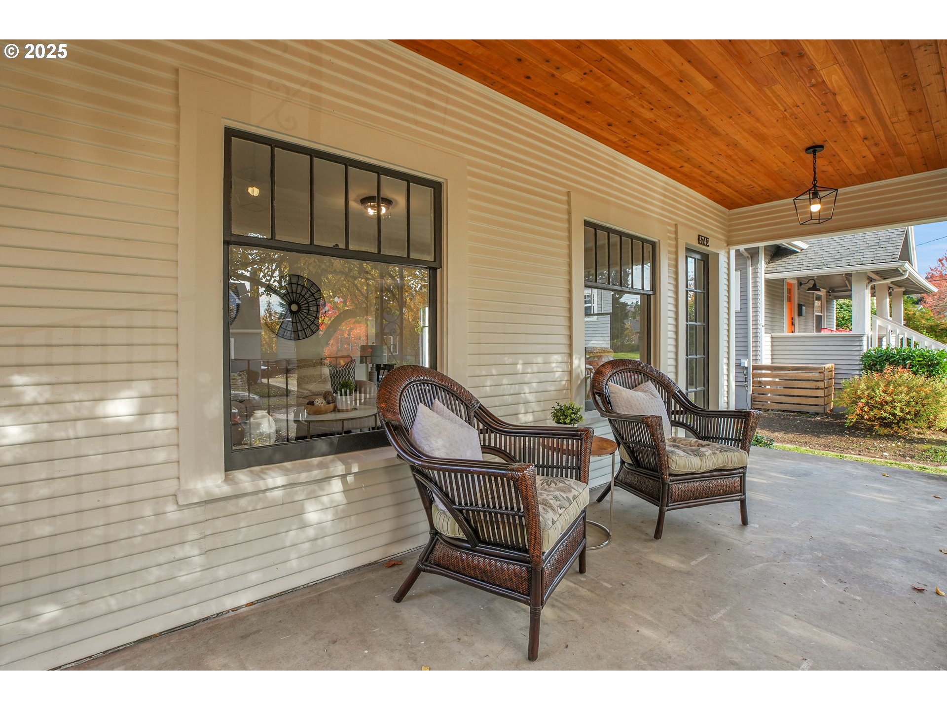 3743 Southeast Franklin Street Portland, OR 97202 - Photo 4 of 46 Porch