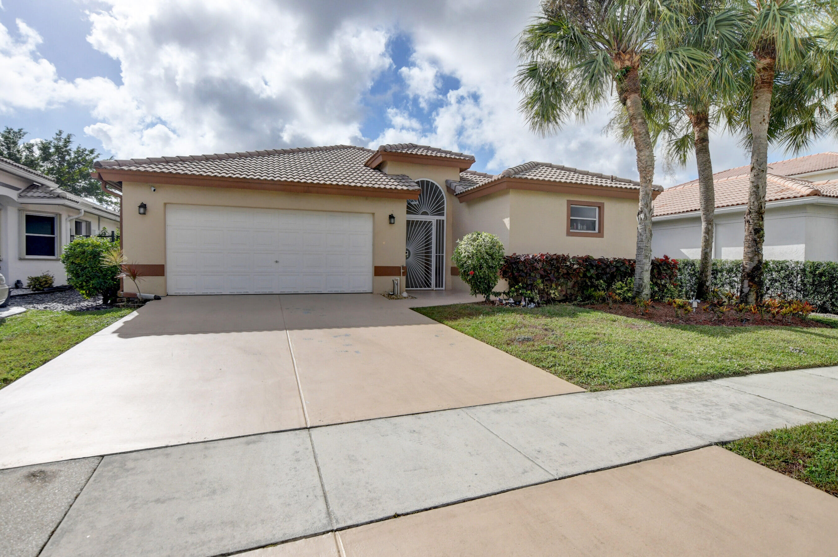 11209 Harbour Springs Circle Boca Raton, FL 33428 - Photo 2 of 42 01_ebf_4010and4more