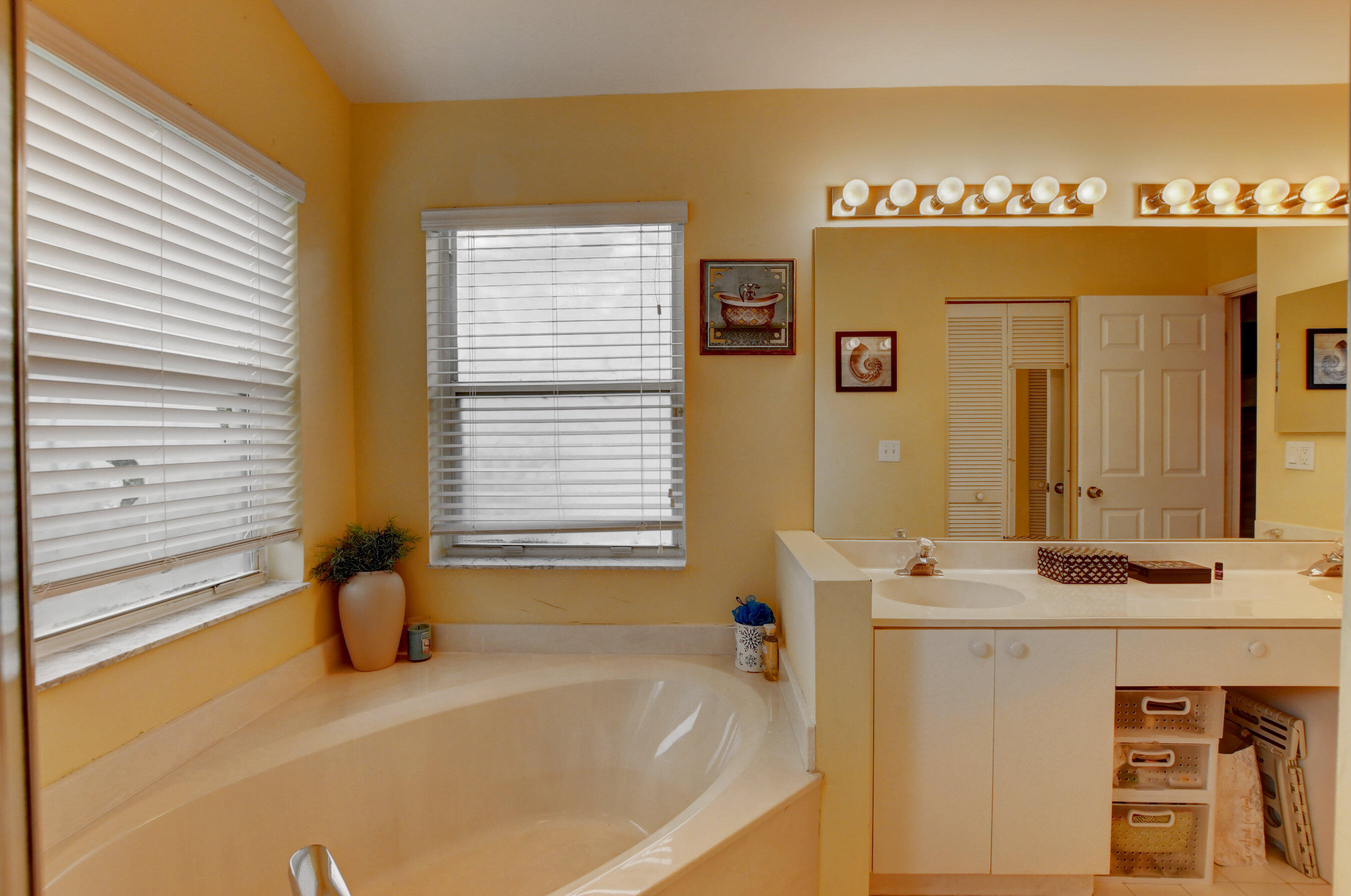 11209 Harbour Springs Circle Boca Raton, FL 33428 - Photo 35 of 42 35_ebf_4225and4more