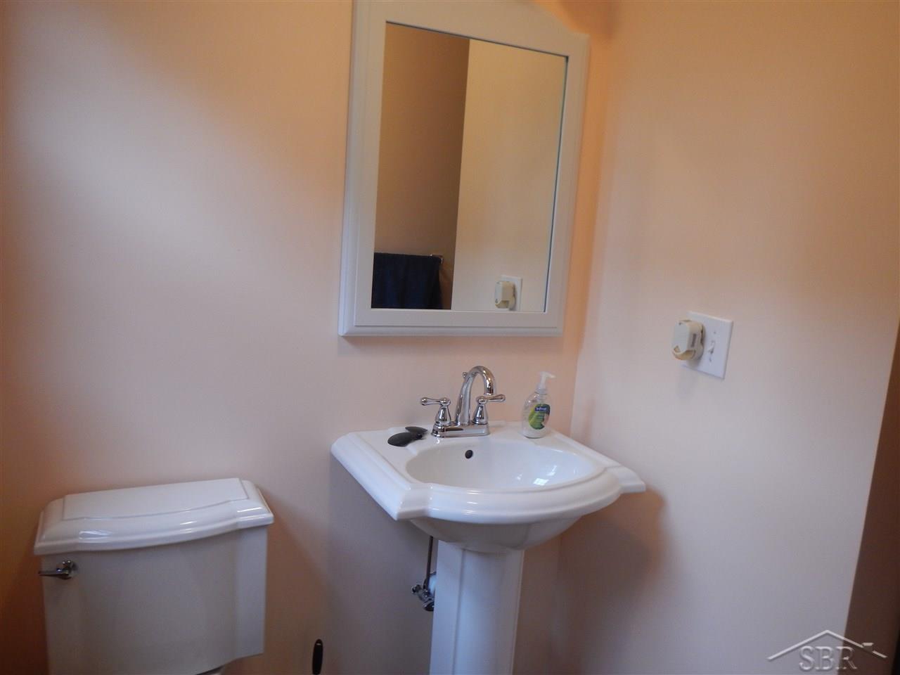 2143 South Graham Road Saginaw, MI 48609 - Photo 26 of 31 Half Bath