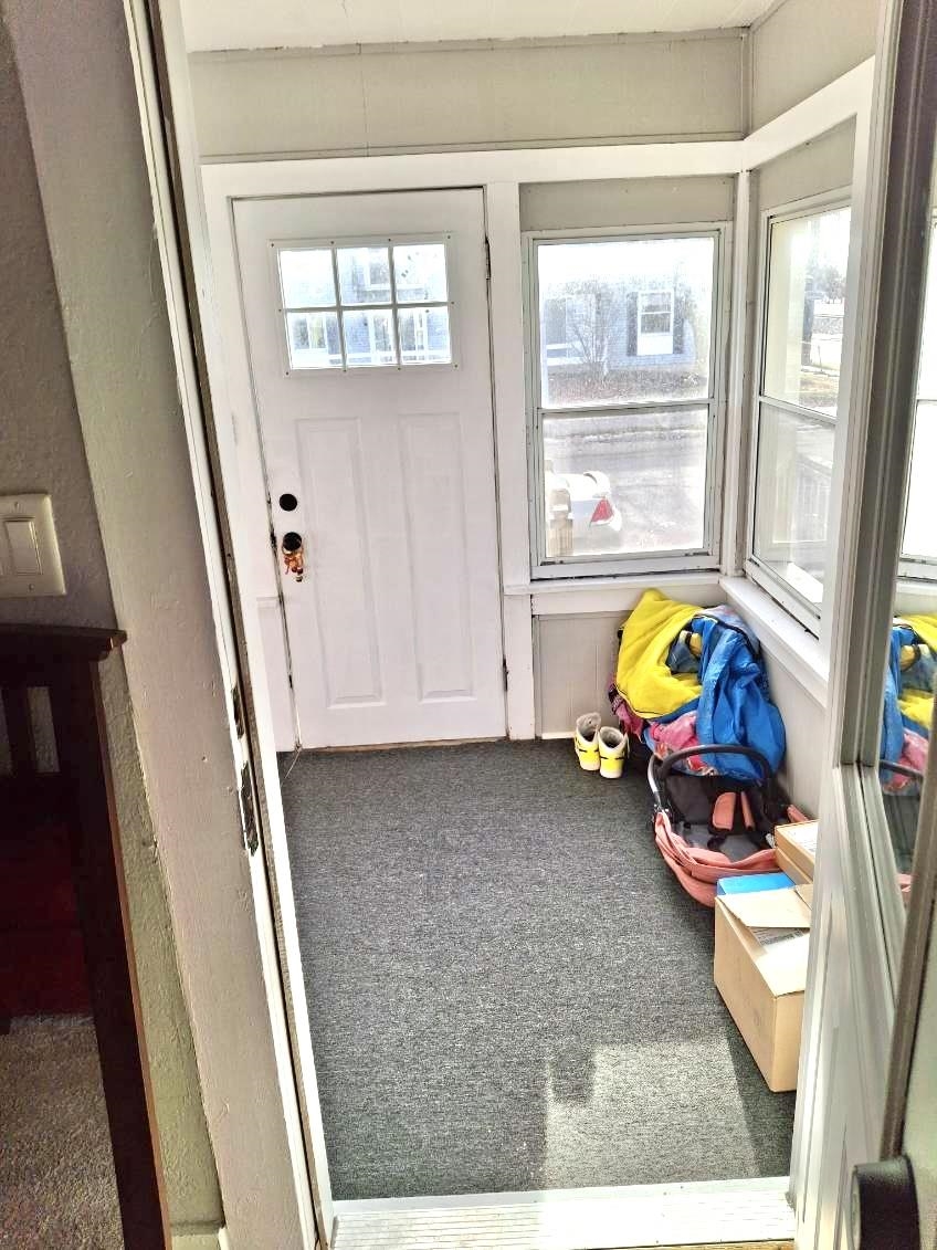 504 Ceape Avenue Oshkosh, WI 54901 - Photo 2 of 15