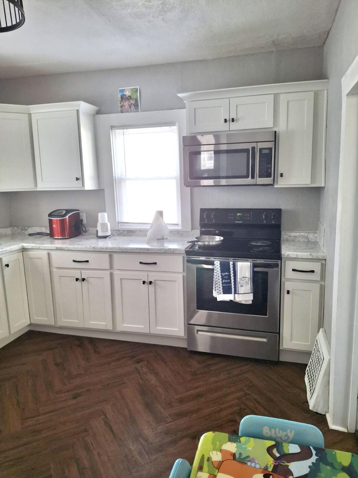 504 Ceape Avenue Oshkosh, WI 54901 - Photo 6 of 15