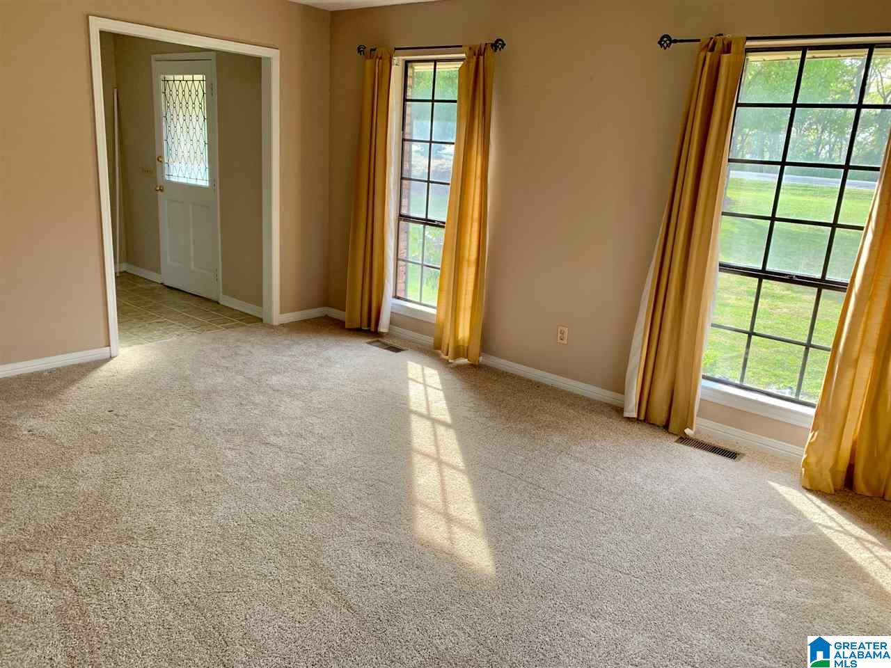 3881 South Shades Crest Road Birmingham, AL 35244 - Photo 3 of 26