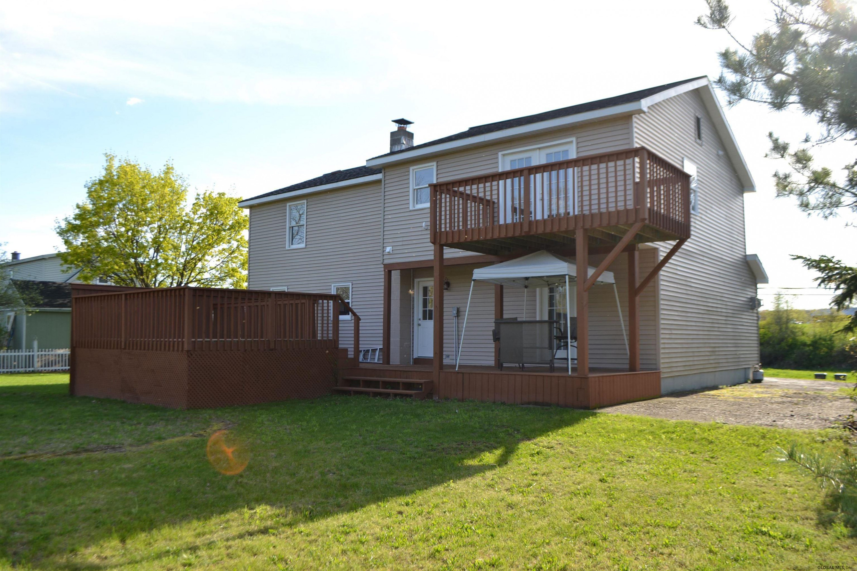 60 Colonial Road Stillwater, NY 12170 - Photo 5 of 21 Photo 5