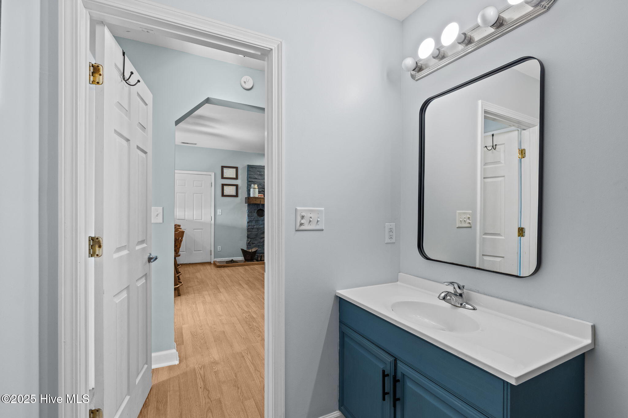 477 Harkers Island Road Beaufort, NC 28516 - Photo 27 of 38 2nd Full Bath