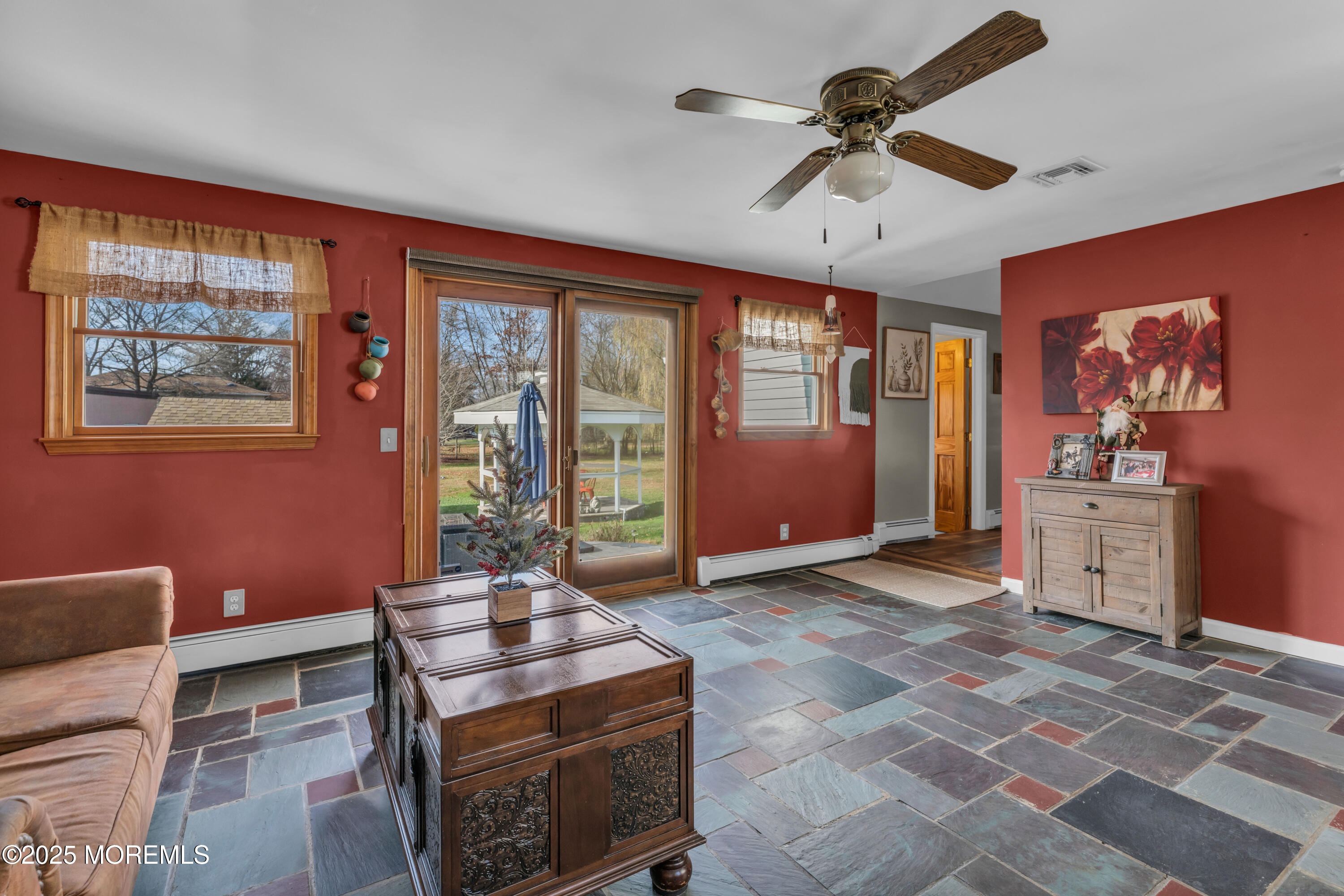 788 Poole Avenue Hazlet, NJ 07730 - Photo 5 of 31 photos_high_resolution_HOM09538