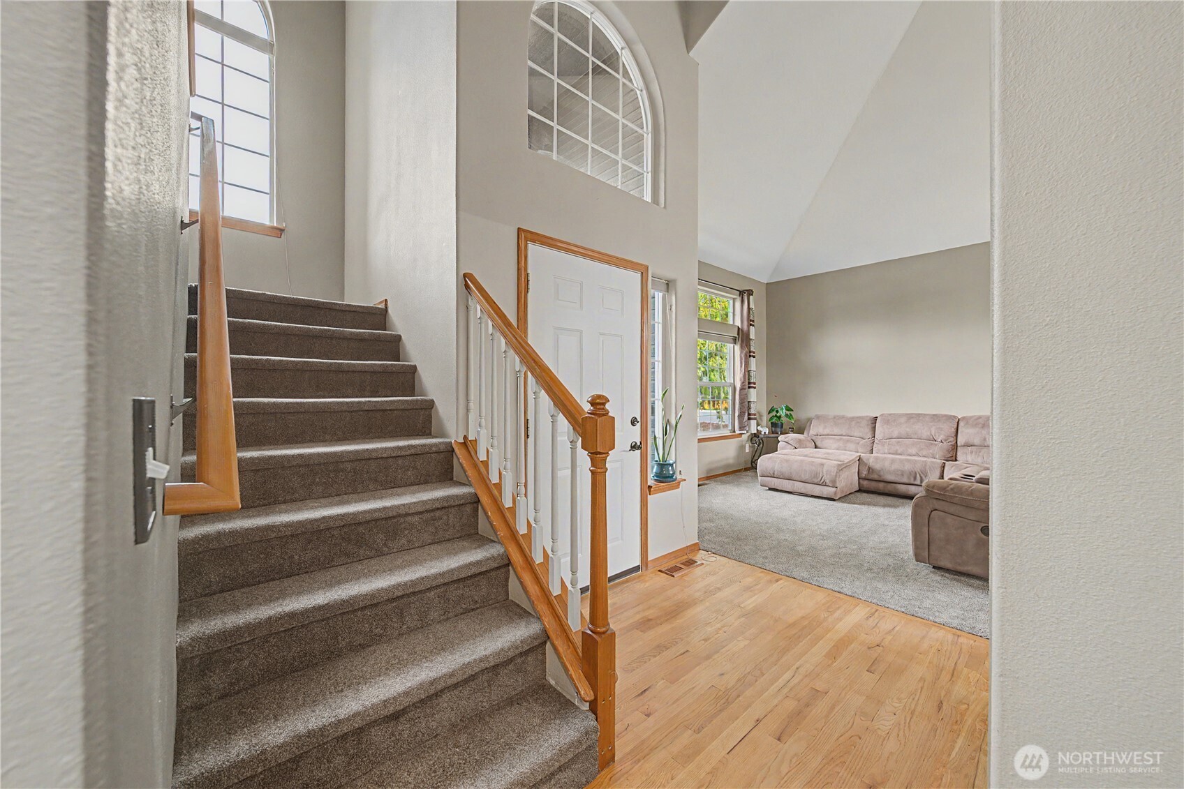 1929 Hideaway Place Wenatchee, WA 98801 - Photo 3 of 35 a view of entryway and hall