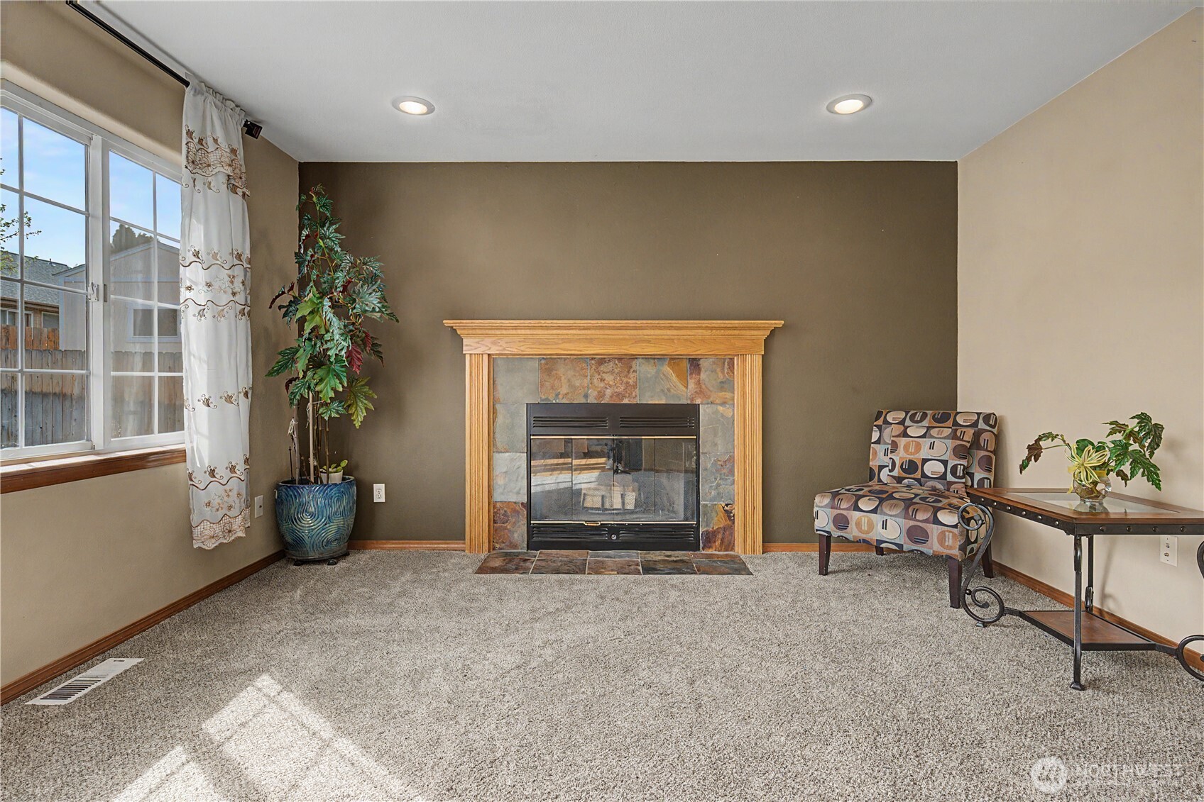 1929 Hideaway Place Wenatchee, WA 98801 - Photo 5 of 35 a living room with furniture and a fireplace