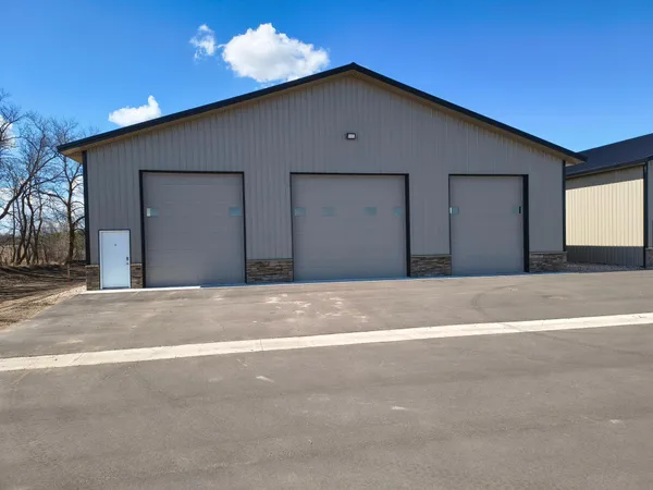 $469,000 | 1 County Road 42 Northeast, Alexandria, MN 56308