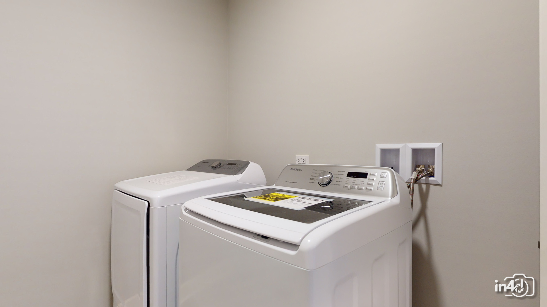 1431 Somerset Place Barrington, IL 60010 - Photo 18 of 28 a utility room with dryer and washer