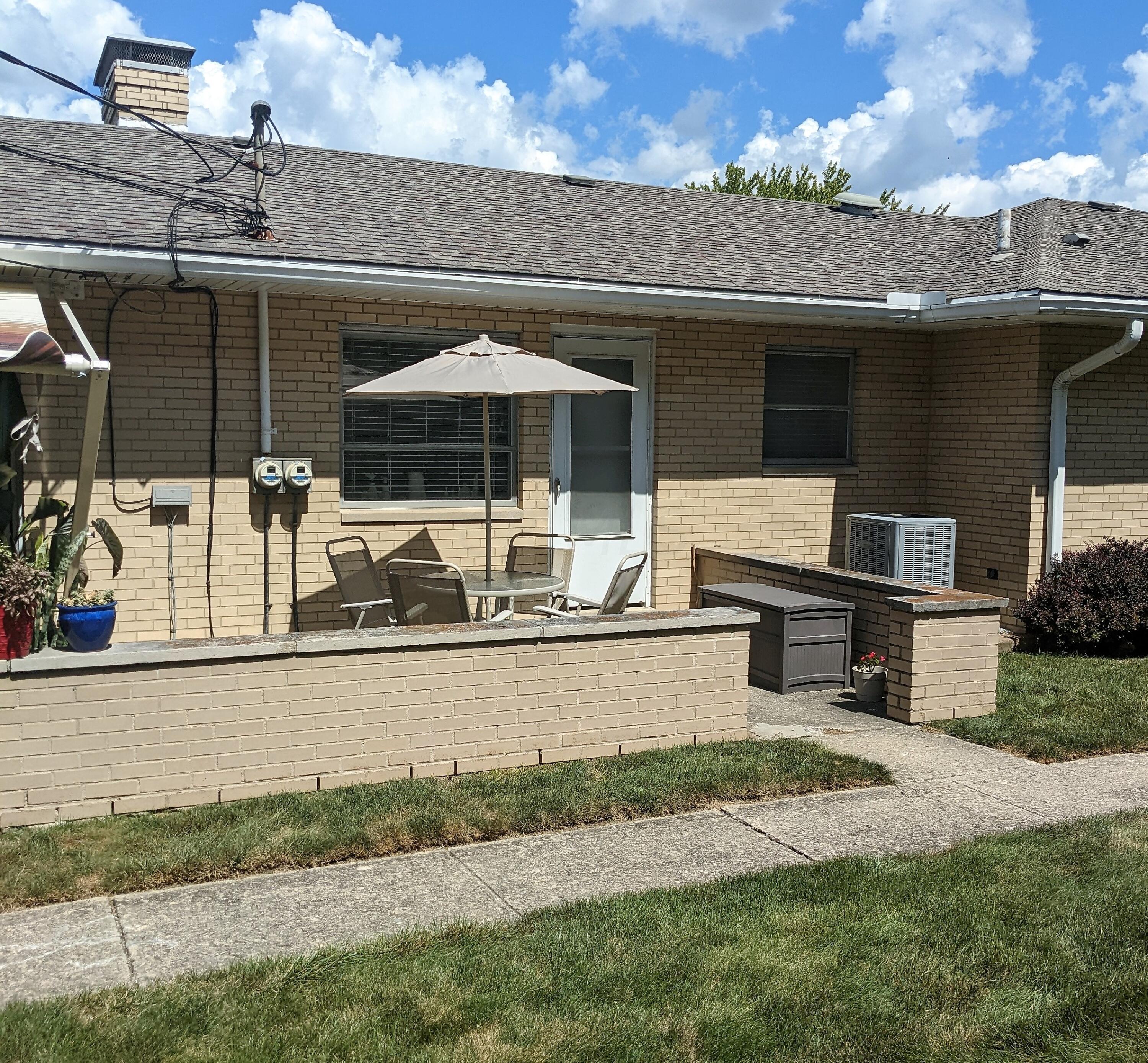 1777 Ardleigh Road Columbus, OH 43221 - Photo 9 of 35 PXL_20220901_170944701
