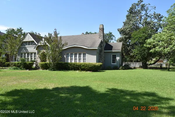 $395,000 | 705 Grand Boulevard, Greenwood, MS 38930