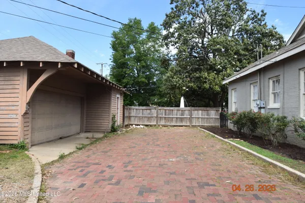 $395,000 | 705 Grand Boulevard, Greenwood, MS 38930