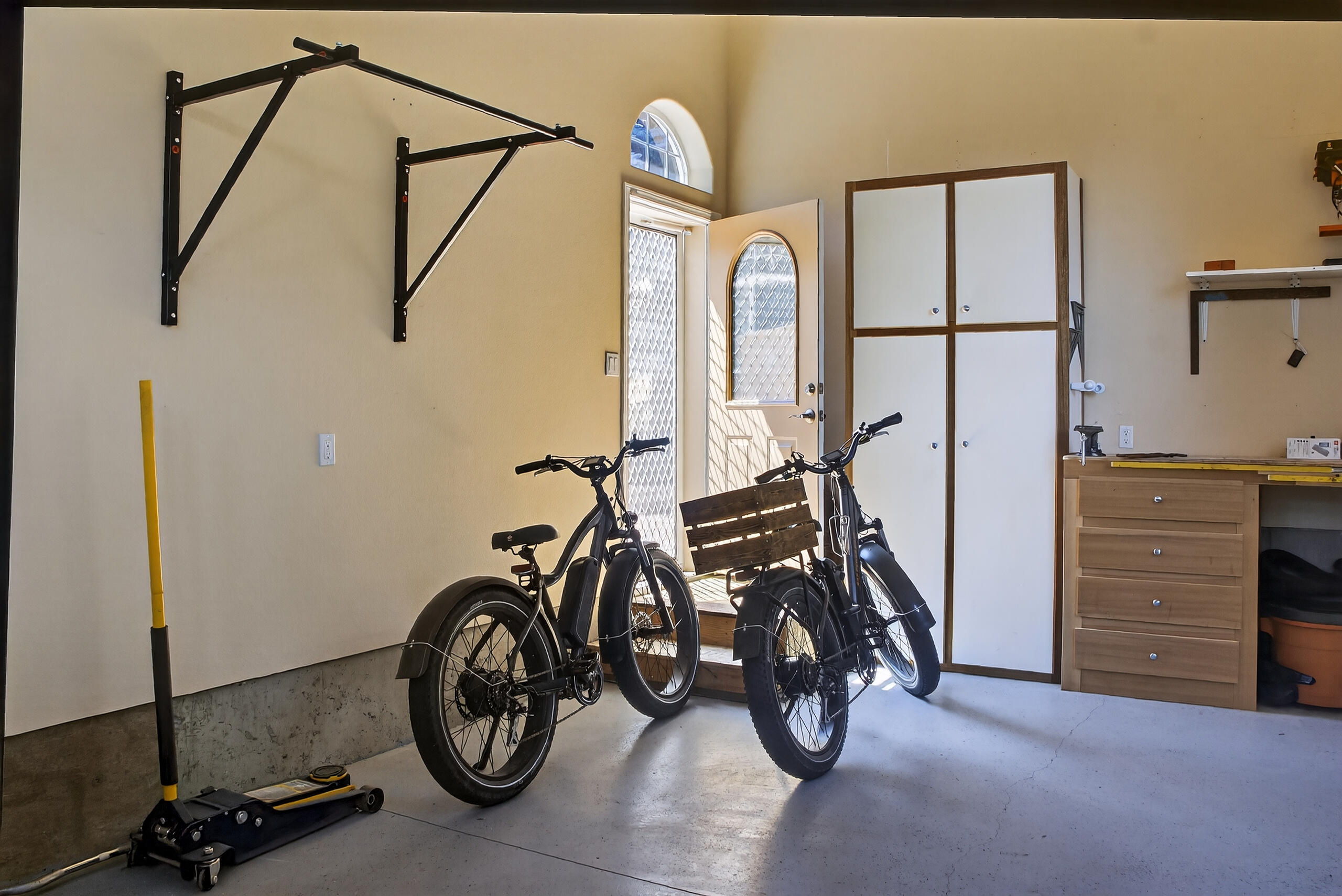 1887 Turnstone Road Redmond, OR 97756 - Photo 50 of 69 Third Bay of Garage