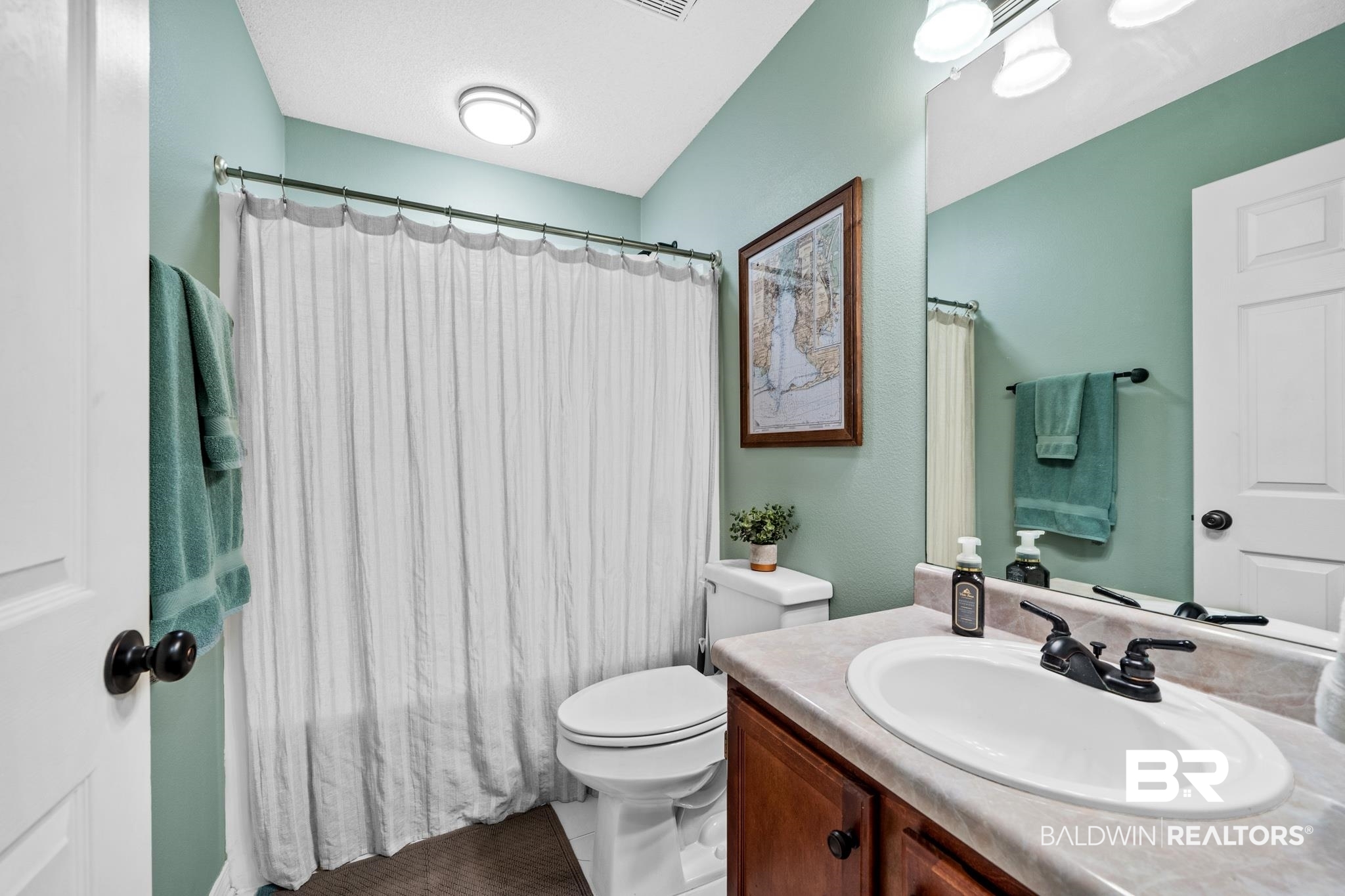 28524 Turkey Branch Drive Daphne, AL 36526 - Photo 16 of 32 Second Bath