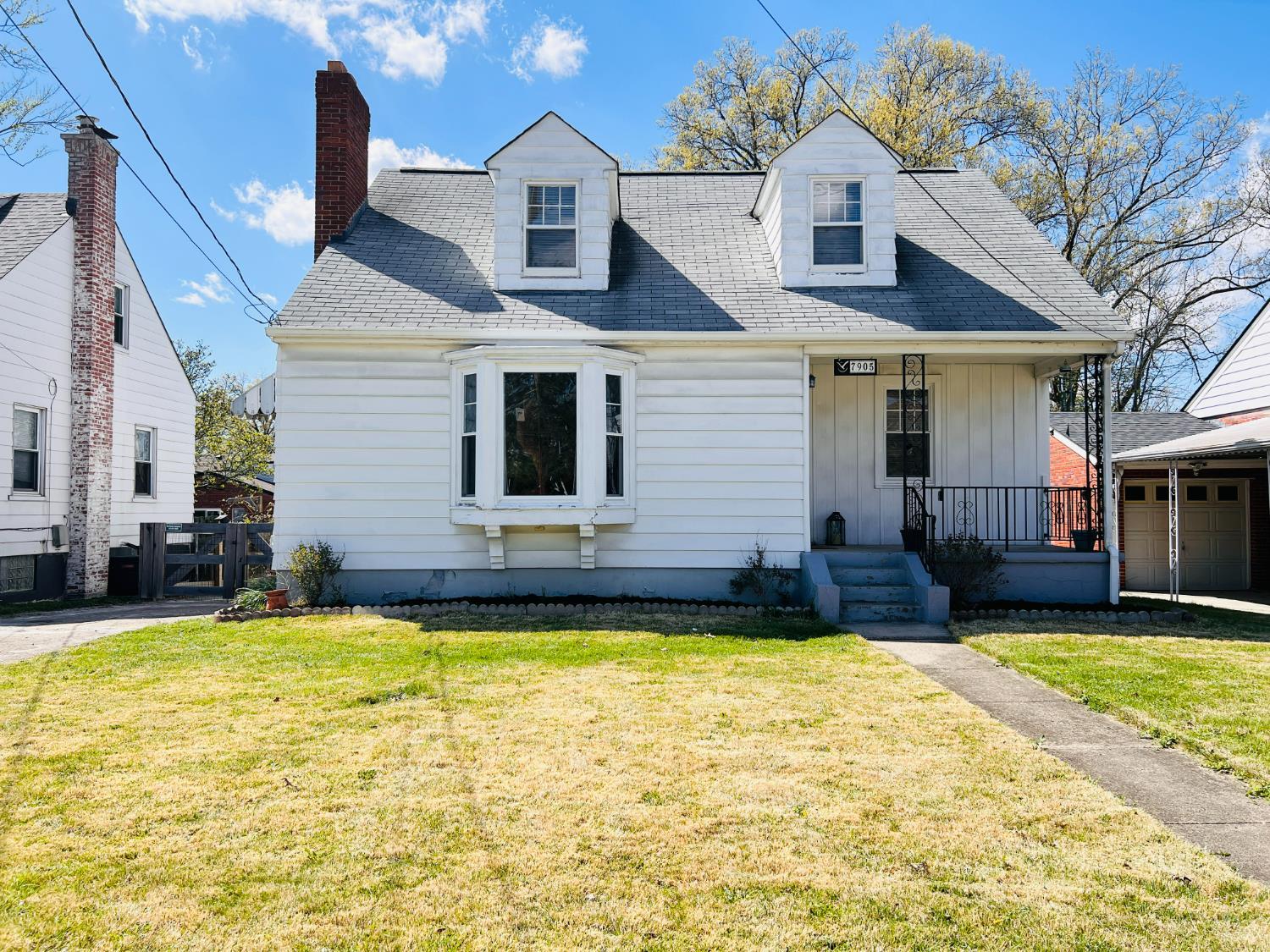 7905 Plainfield Road Cincinnati, OH 45236 - Photo 1 of 32
