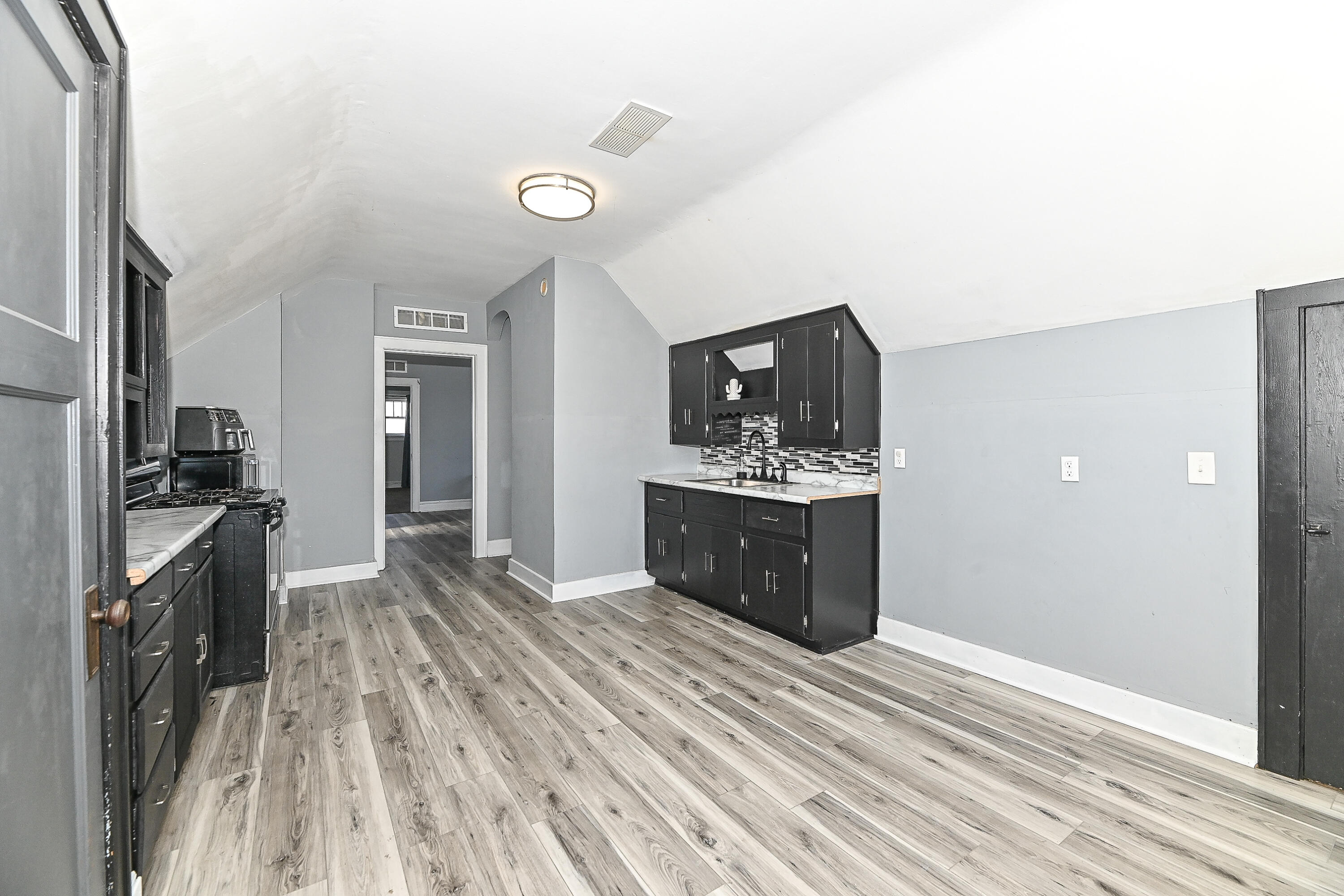 3128 South 9th Place, Unit 3128A Milwaukee, WI 53215 - Photo 21 of 47 Unit 2 Kitchen