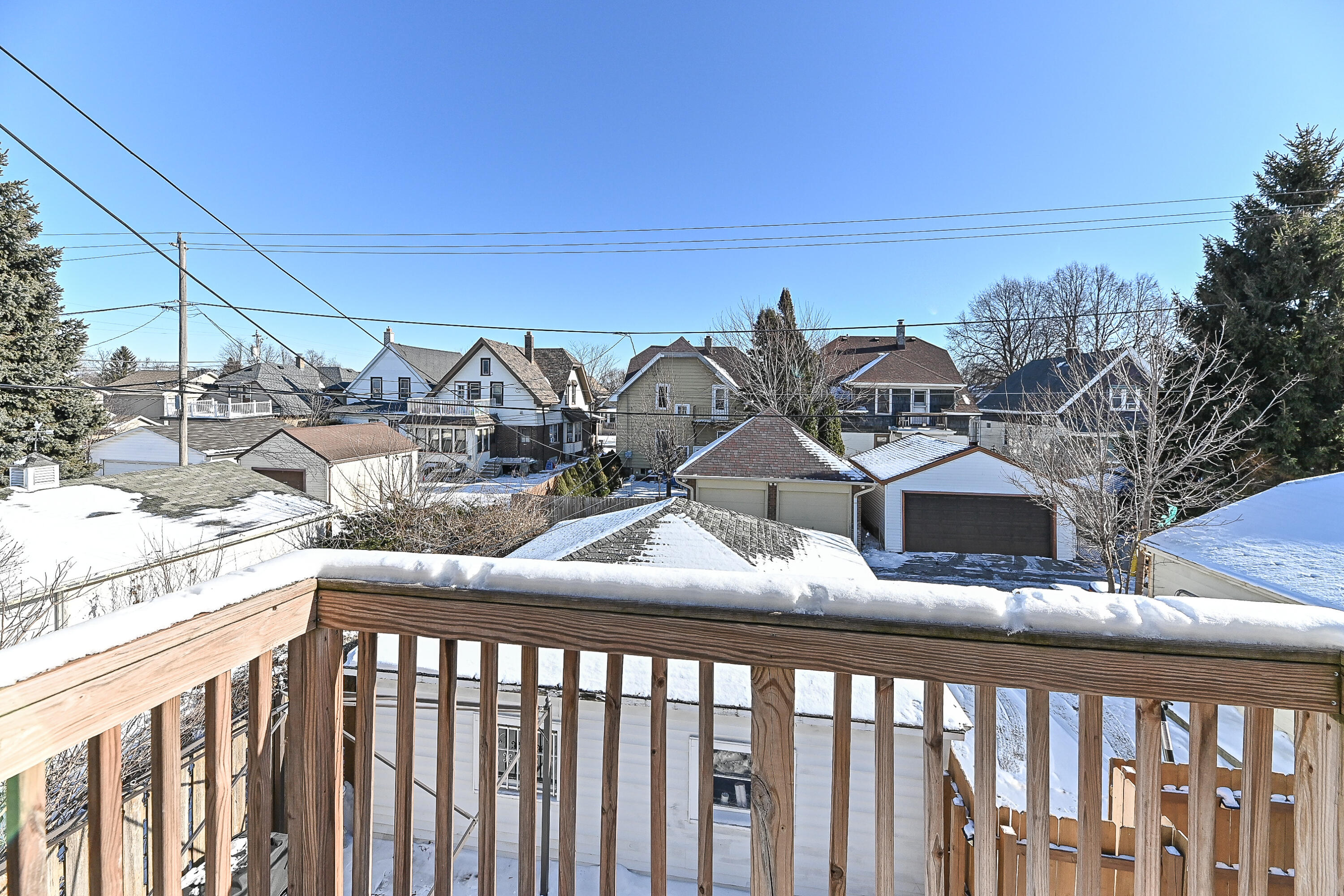 3128 South 9th Place, Unit 3128A Milwaukee, WI 53215 - Photo 33 of 47 Balcony