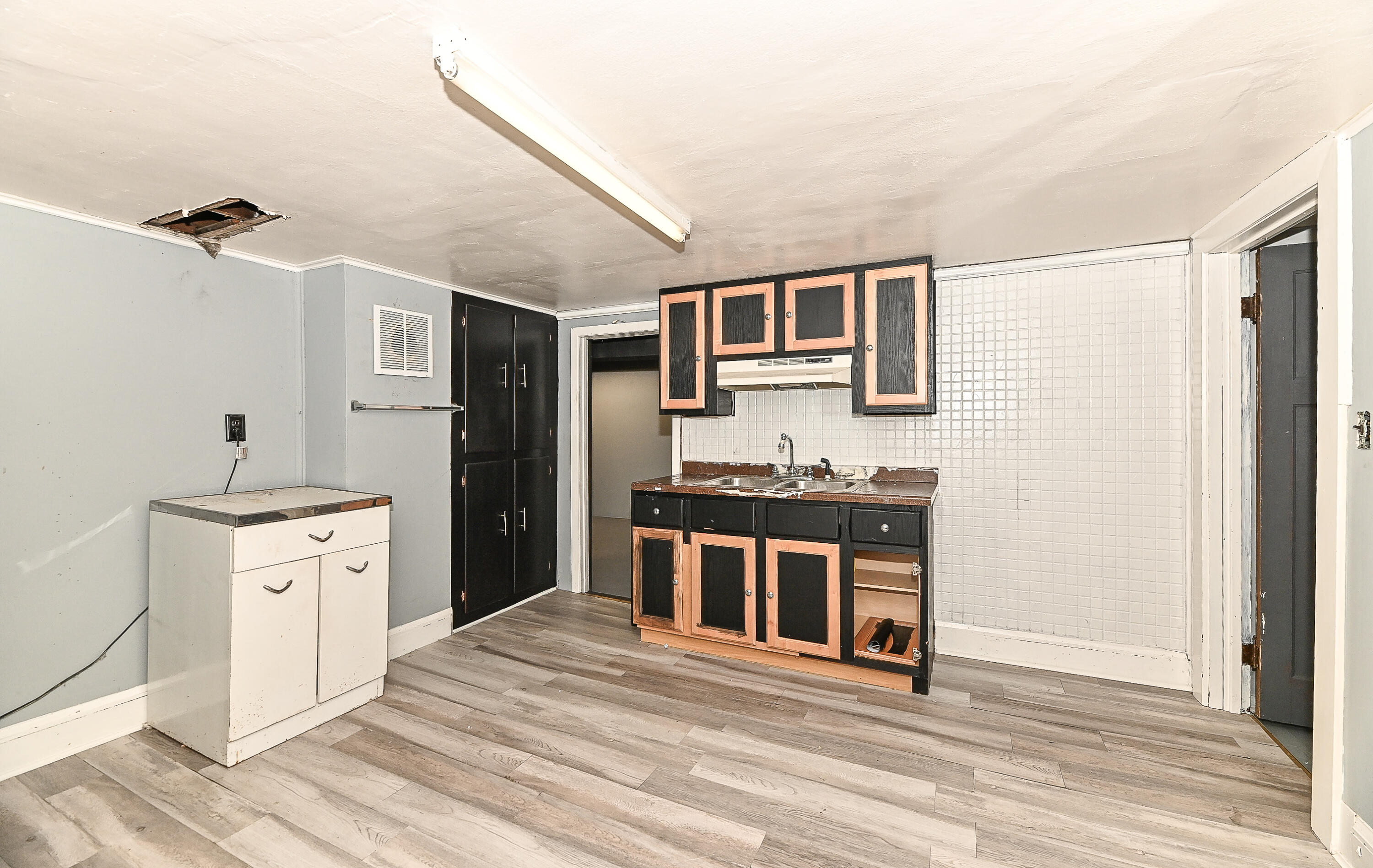 3128 South 9th Place, Unit 3128A Milwaukee, WI 53215 - Photo 35 of 47 Lower Level