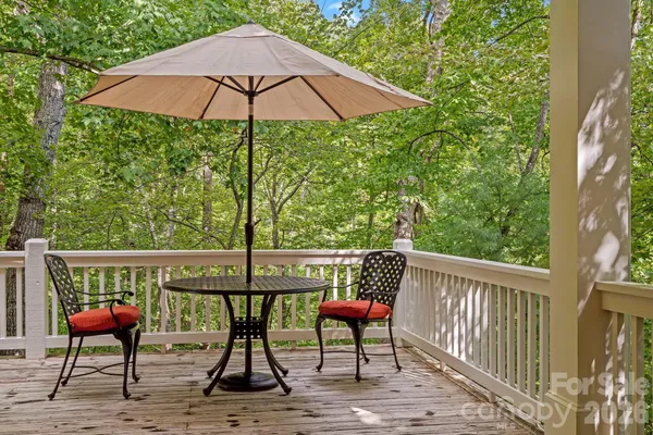 $1,180,000 | 25 East Owl Creek Lane, Fairview, NC 28730