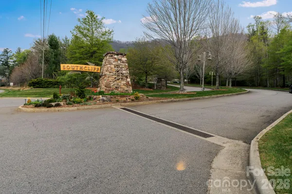 $1,180,000 | 25 East Owl Creek Lane, Fairview, NC 28730
