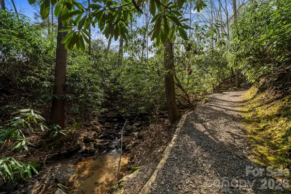 $1,180,000 | 25 East Owl Creek Lane, Fairview, NC 28730