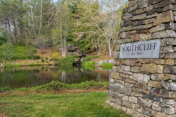$1,180,000 | 25 East Owl Creek Lane, Fairview, NC 28730