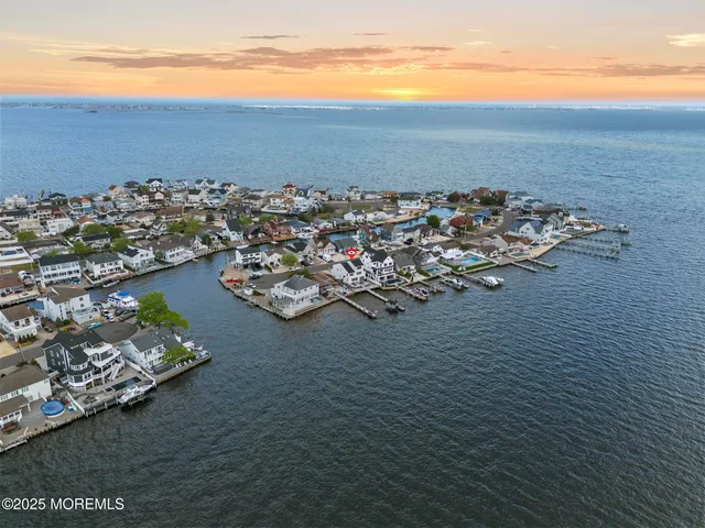 $1,499,900 | 505 Bayview Drive, Toms River, NJ 08753