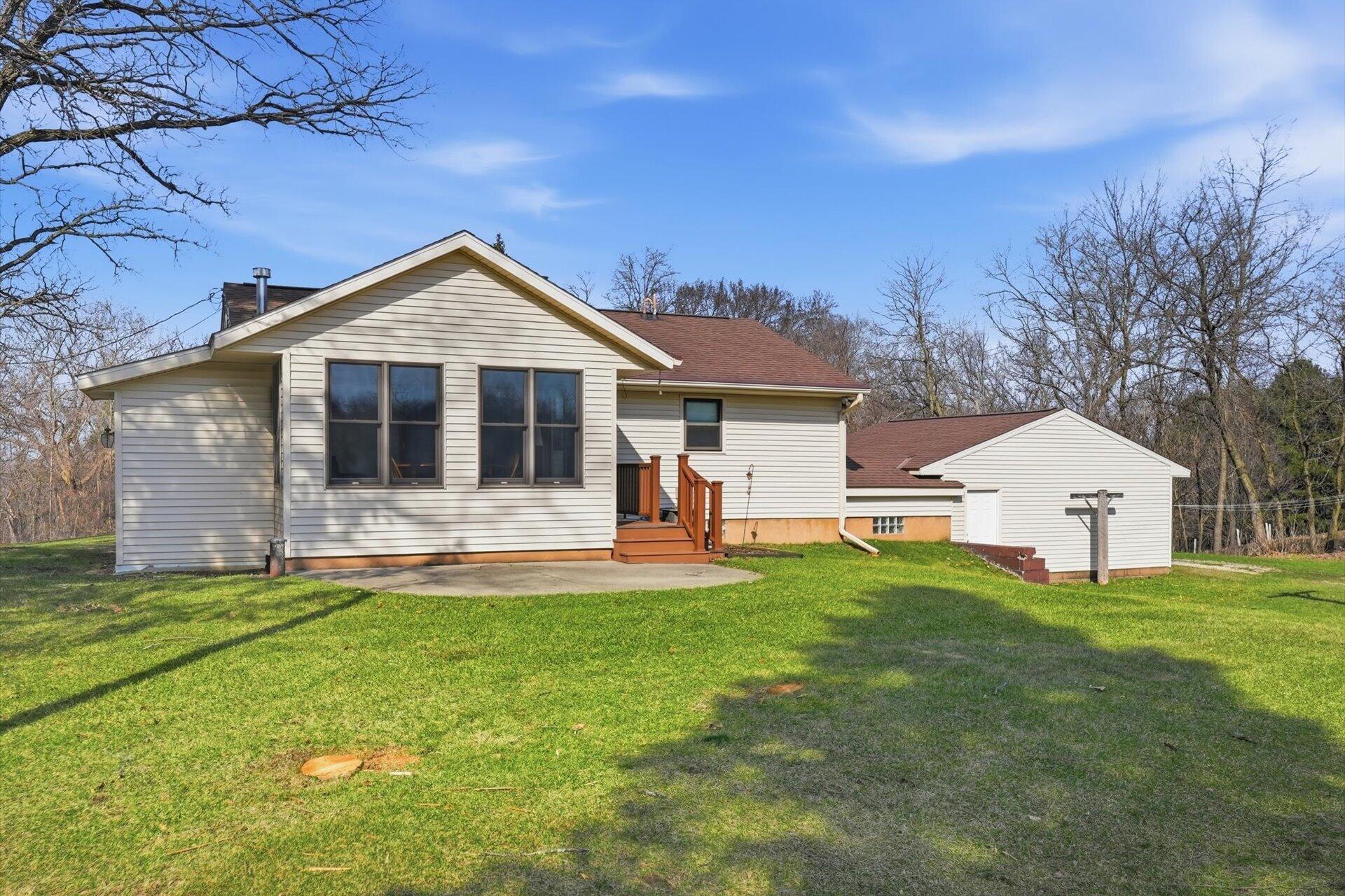 N9376 East Shore Road Mukwonago, WI 53149 - Photo 29 of 30 Back of the Home