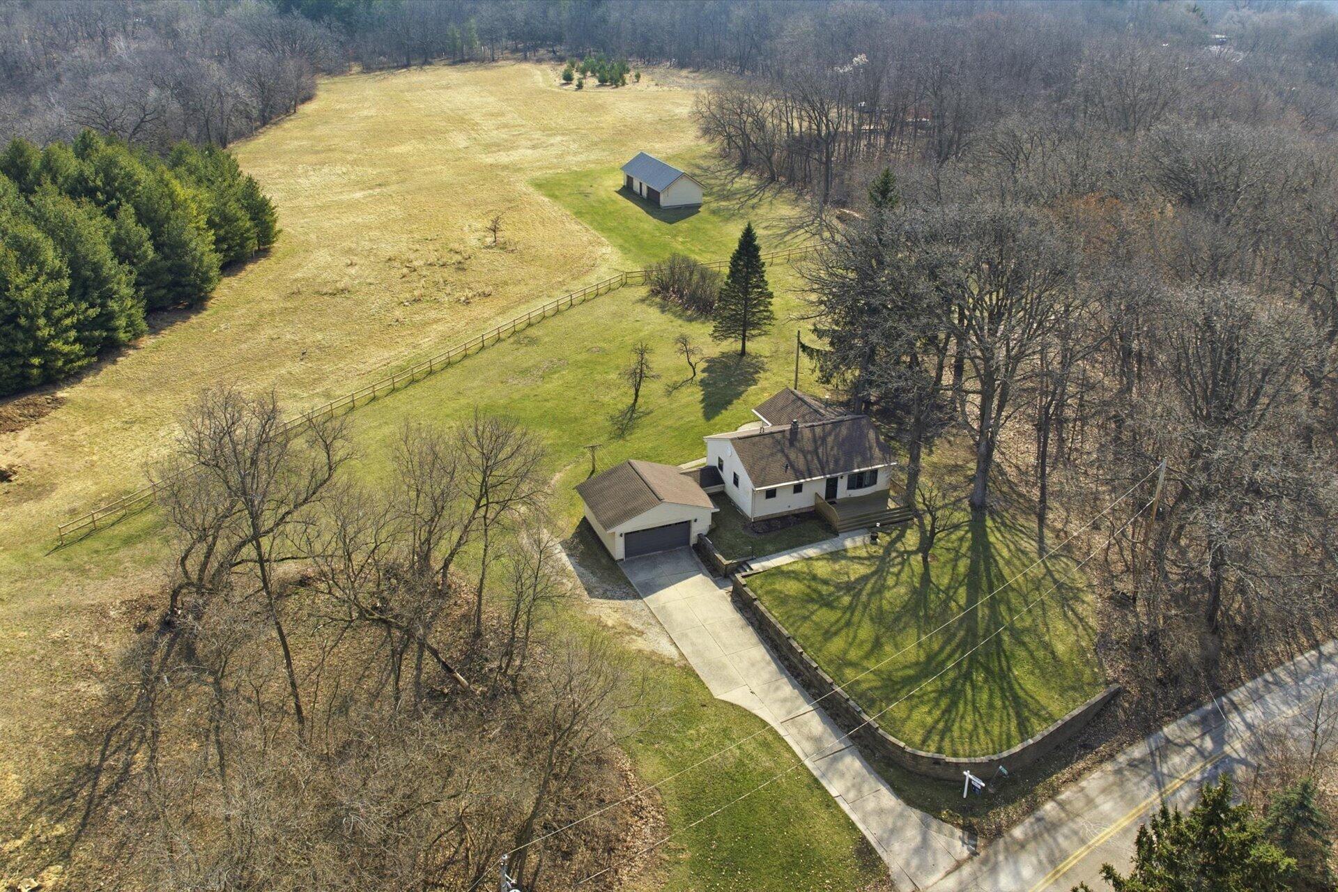 N9376 East Shore Road Mukwonago, WI 53149 - Photo 3 of 30 01-001_DJI_0059