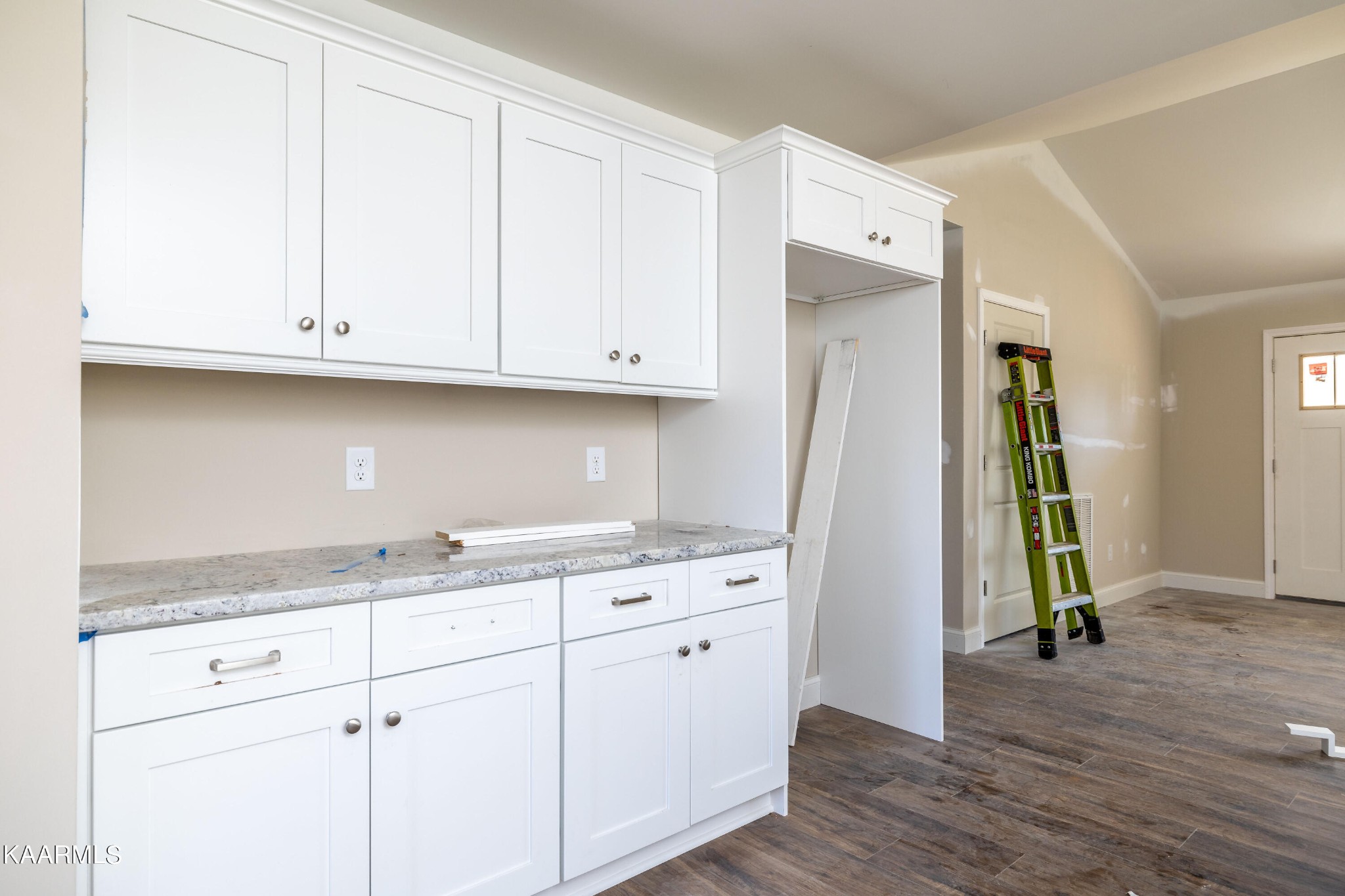 307 Waters Road Maryville, TN 37803 - Photo 14 of 20 Gallery Image 14
