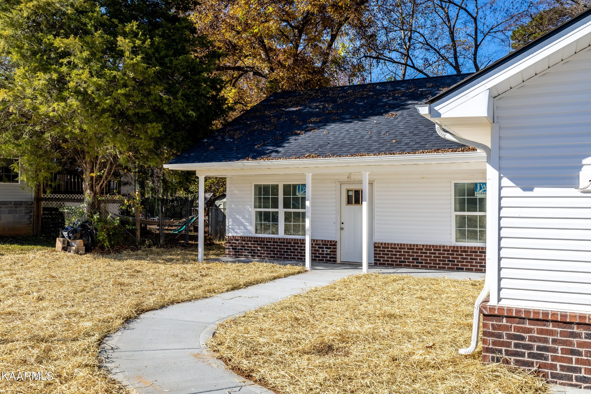 307 Waters Road Maryville, TN 37803 - Photo 2 of 20 Gallery Image 2