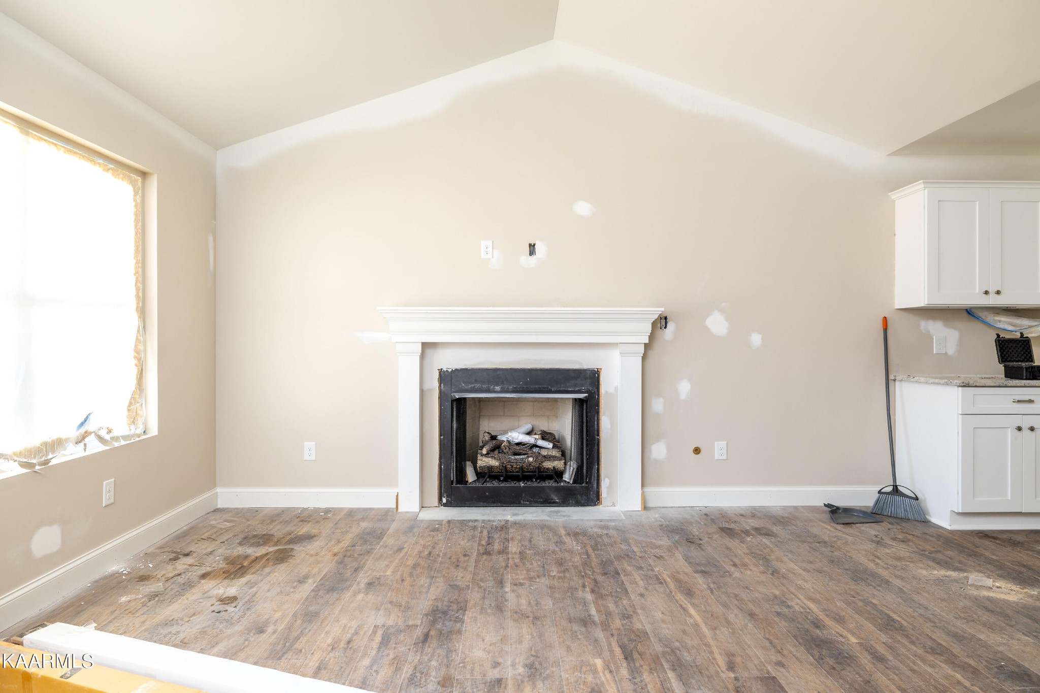 307 Waters Road Maryville, TN 37803 - Photo 5 of 20 Gallery Image 5