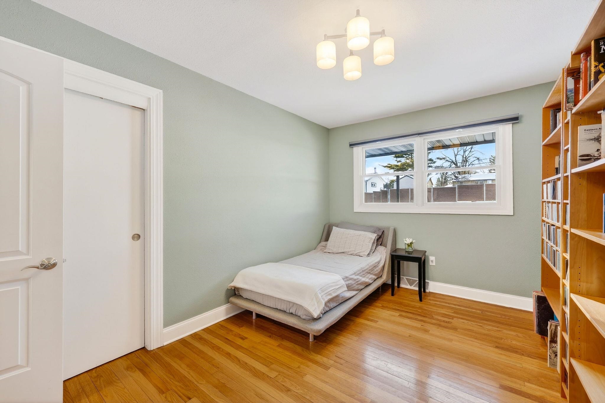 1606 Ellen Avenue Madison, WI 53716 - Photo 15 of 50