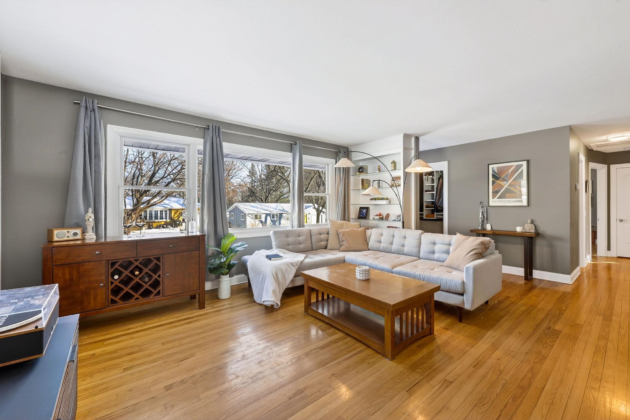 1606 Ellen Avenue Madison, WI 53716 - Photo 4 of 50