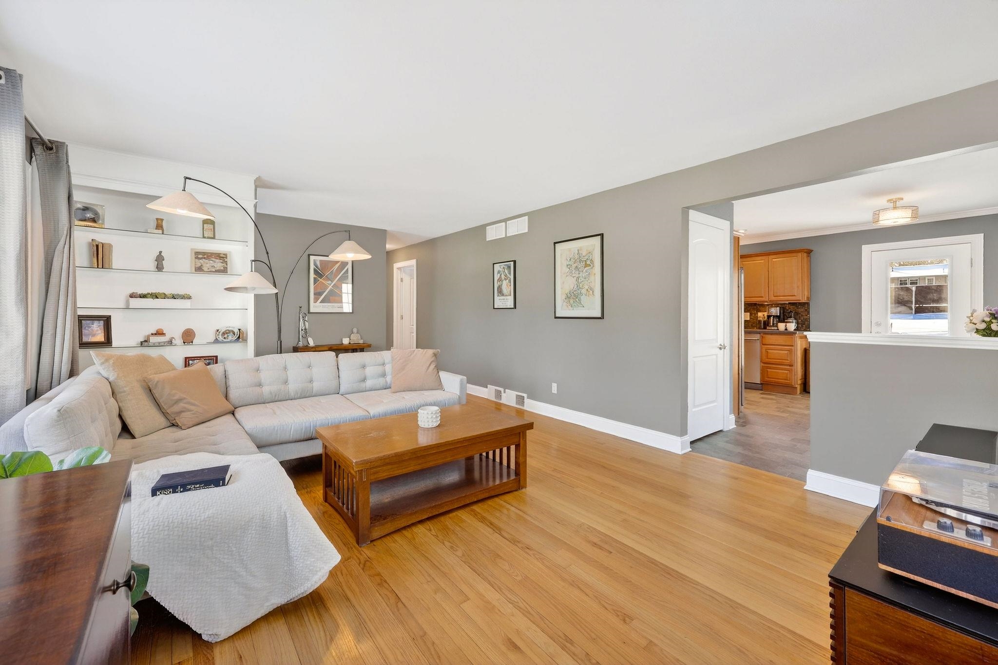 1606 Ellen Avenue Madison, WI 53716 - Photo 6 of 50