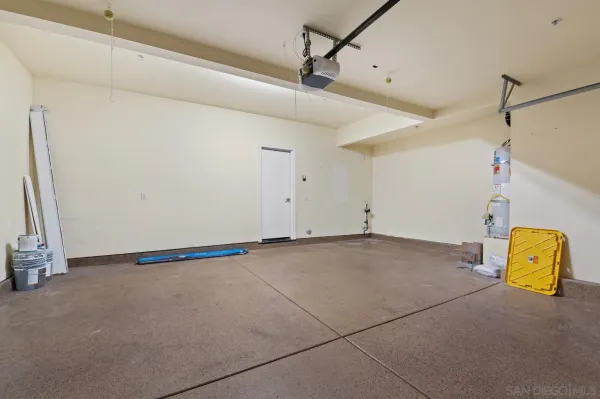 $5,000 | 13002 Requlo Place, San Diego, CA 92130