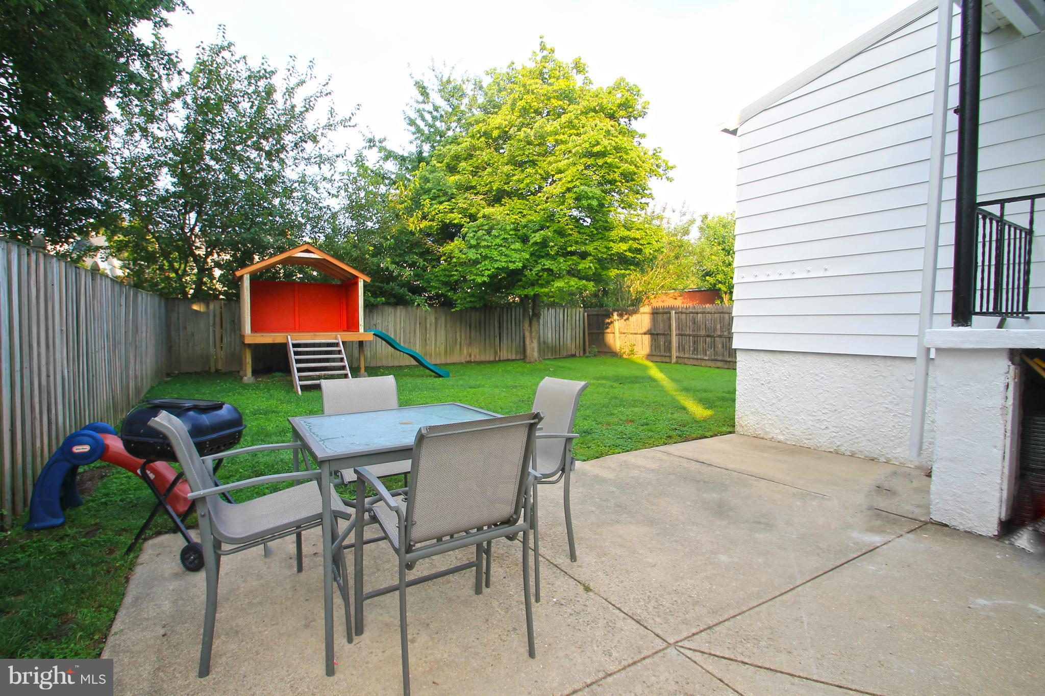 3025 Parktowne Road Baltimore, MD 21234 - Photo 22 of 25 Exterior (Rear)
