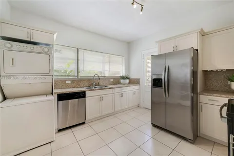 $1,195,000 | 311 Navarre Avenue, Coral Gables, FL 33134