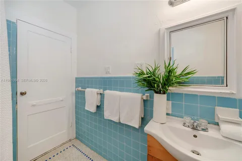 $1,195,000 | 311 Navarre Avenue, Coral Gables, FL 33134