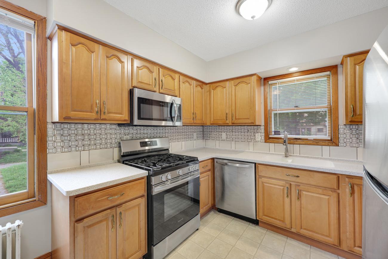 129 West 33rd Street Minneapolis, MN 55408 - Photo 13 of 27