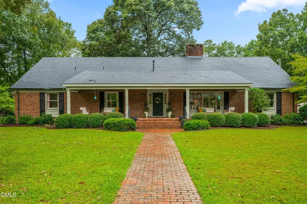 $595,000 | 1110 Chestnut Drive, Smithfield, NC 27577