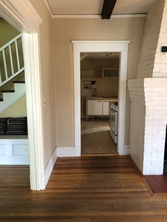 96 Russell Road Westfield, MA 01085 - Photo 6 of 39 Gallery Image 6