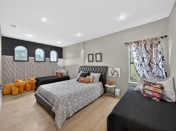$789,000 | 2900 Pamella Court, Austin, TX 78734