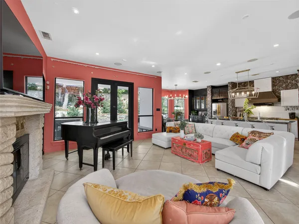 $789,000 | 2900 Pamella Court, Austin, TX 78734