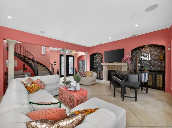 $789,000 | 2900 Pamella Court, Austin, TX 78734