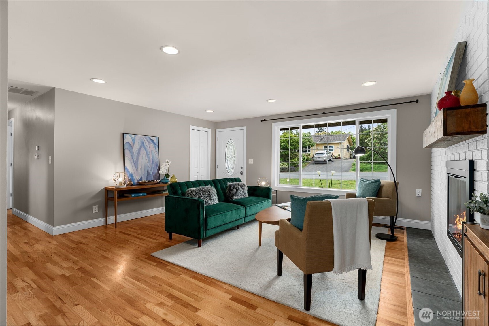 625 Southwest 127th Street Seattle, WA 98146 - Photo 4 of 27