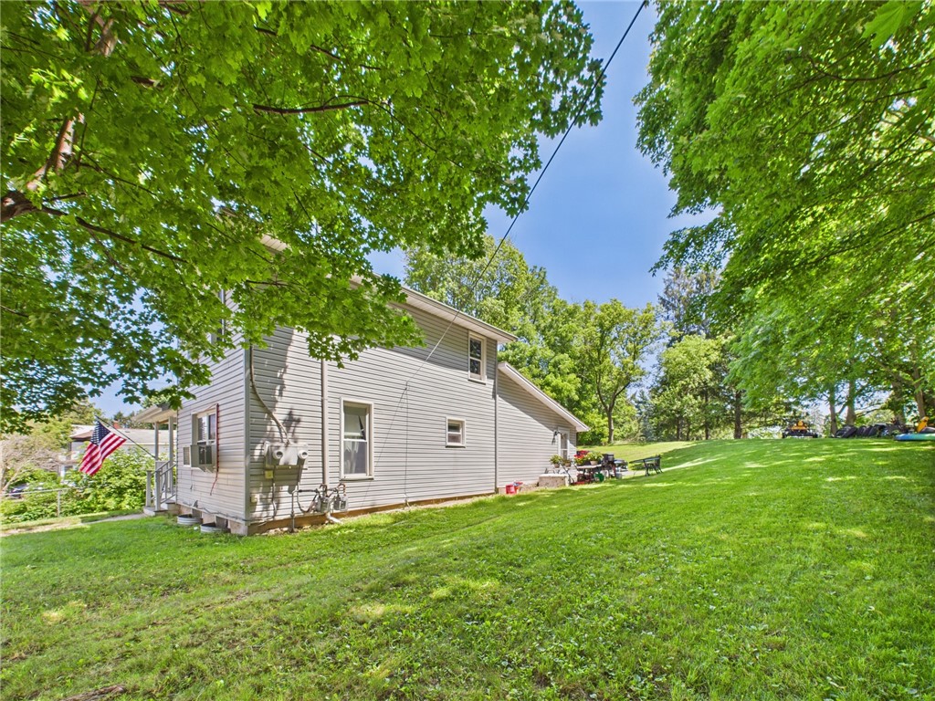 88 North Division Street Auburn, NY 13021 - Photo 4 of 14